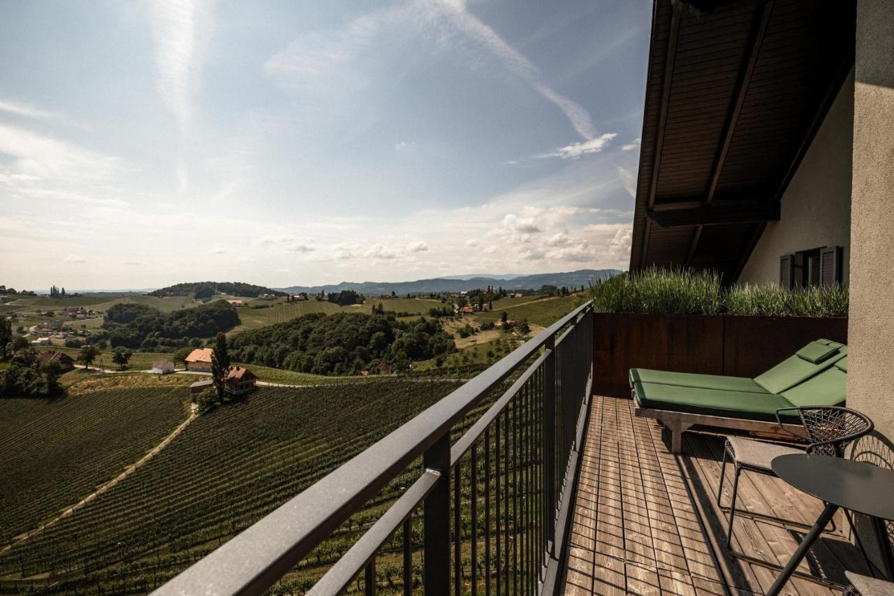 Weinhotel Maitz Wolfgang Ratsch an der Weinstraße Buitenkant foto