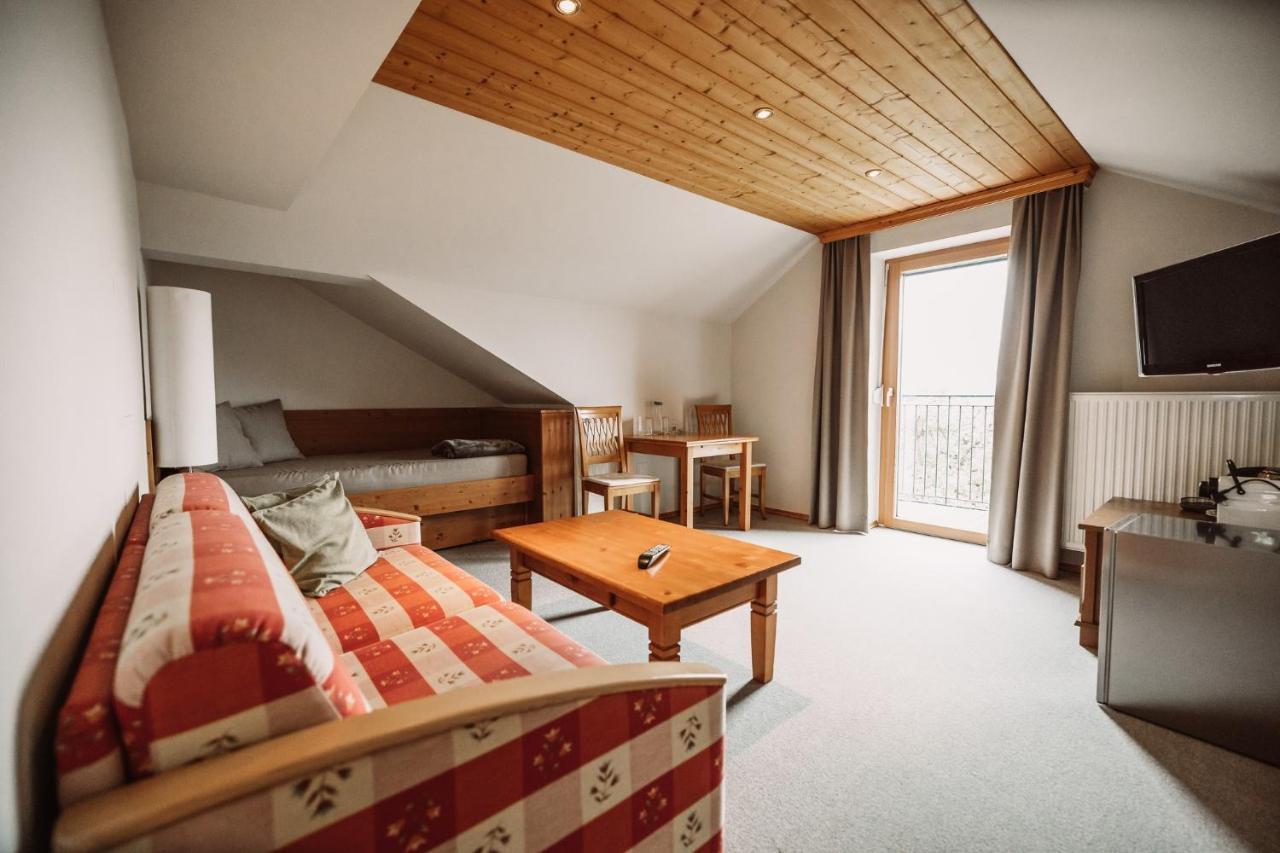Weinhotel Maitz Wolfgang Ratsch an der Weinstraße Buitenkant foto