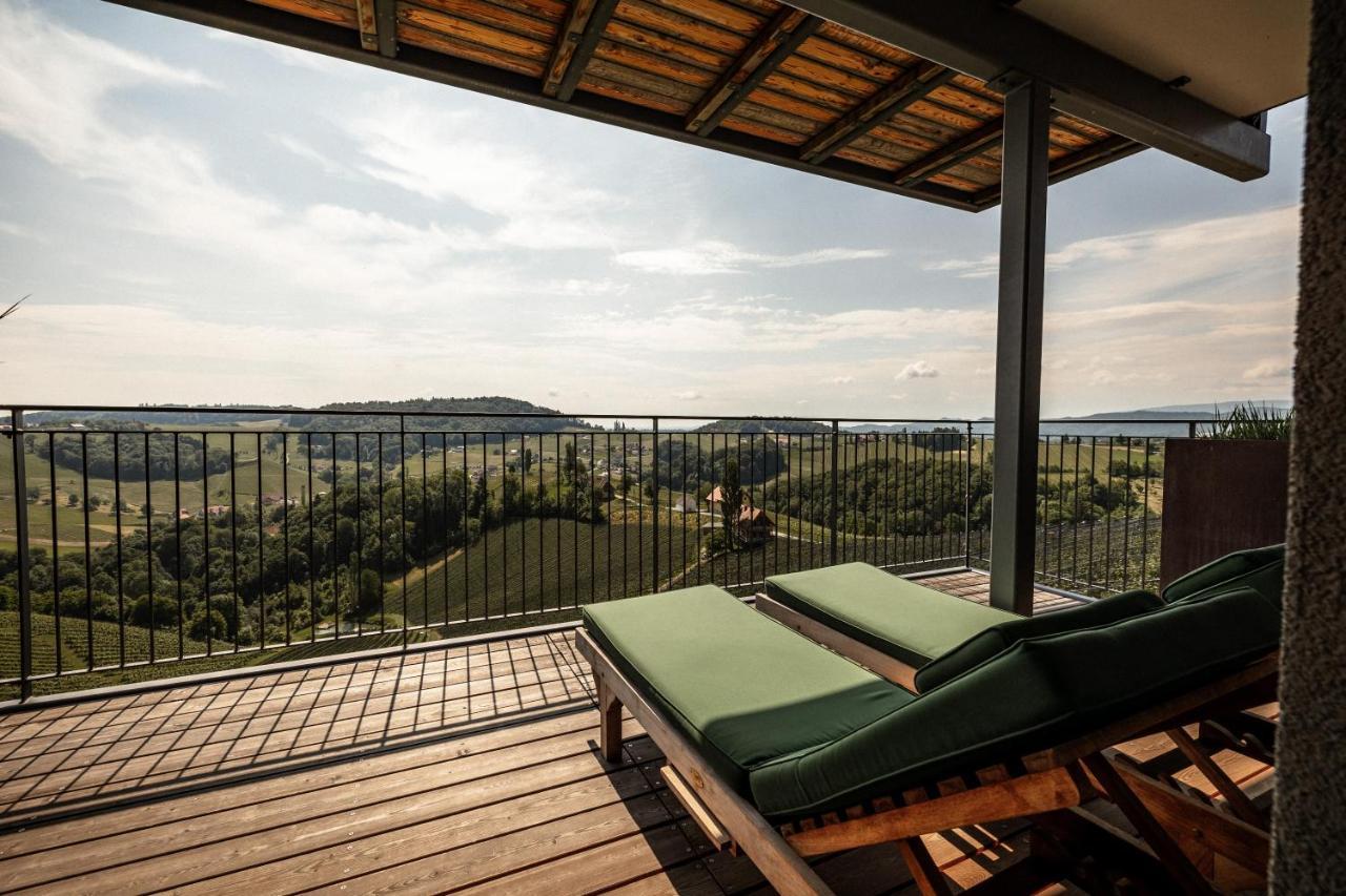 Weinhotel Maitz Wolfgang Ratsch an der Weinstraße Buitenkant foto